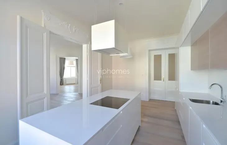 Pronájem bytu 3+kk, Praha - Vinohrady, náměstí Jiřího z Poděbrad, 137 m2