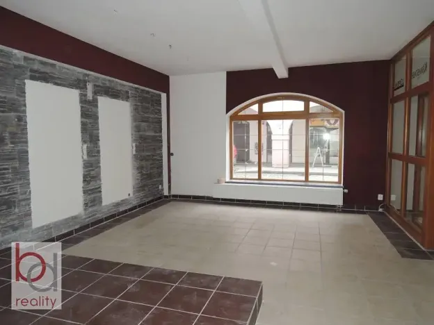 Prodej obchodního prostoru, České Budějovice, Plachého, 103 m2