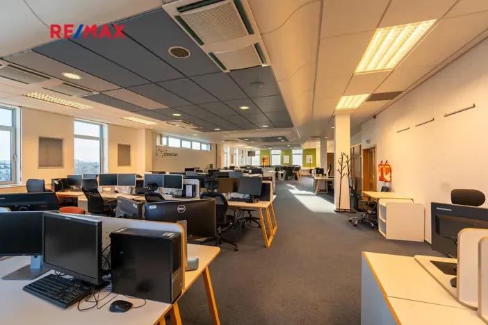 Pronájem obchodního prostoru, Kolín, Sladkovského, 540 m2