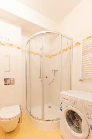 Pronájem bytu 1+kk, Praha - Vysočany, Freyova, 33 m2