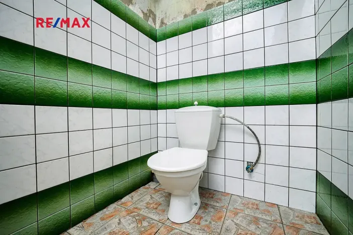 Prodej rodinného domu, Úterý, 677 m2