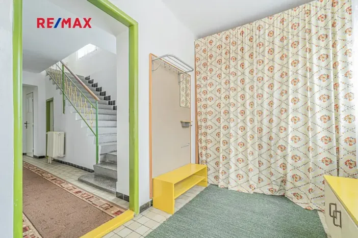 Prodej rodinného domu, Stochov, Dlážděná, 137 m2