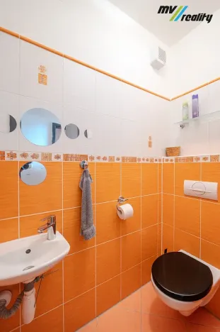 Prodej bytu 4+kk, Milovice, Kaštanová, 131 m2