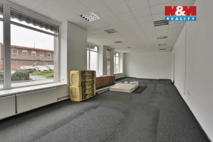 Pronájem obchodního prostoru, Český Těšín, Bezručova, 116 m2