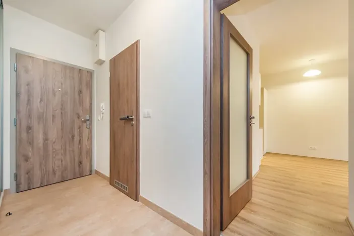 Pronájem bytu 2+kk, Praha - Kyje, Sicherova, 50 m2