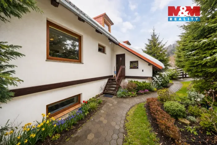 Prodej rodinného domu, Horní Maršov, Za Vodou, 600 m2