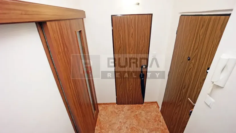 Prodej bytu 2+1, Neratovice, 53 m2