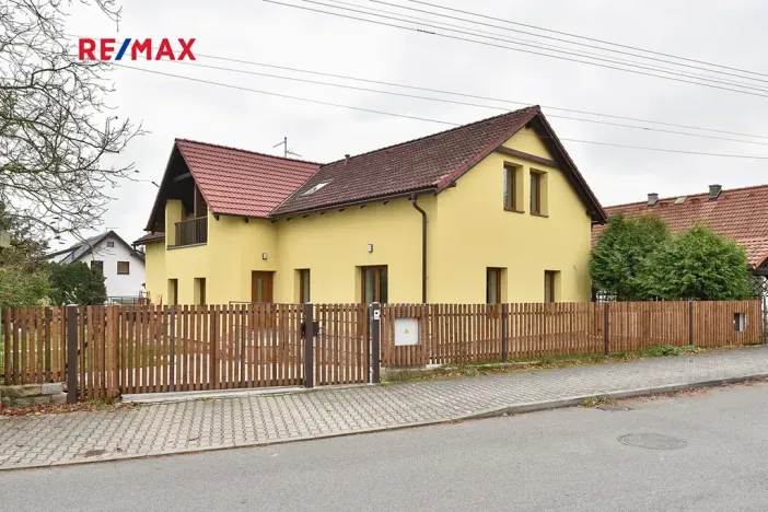 Pronájem rodinného domu, Zruč-Senec, U pomníku, 130 m2