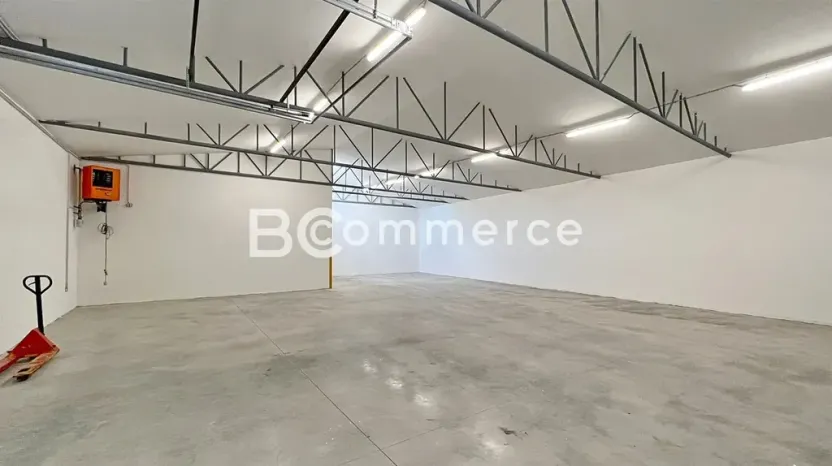 Pronájem skladu, Brno, 360 m2