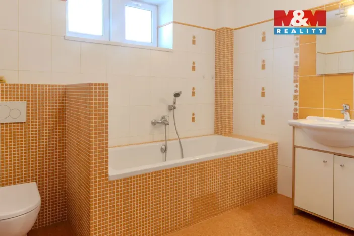 Prodej rodinného domu, Otrokovice, Nábřeží, 386 m2