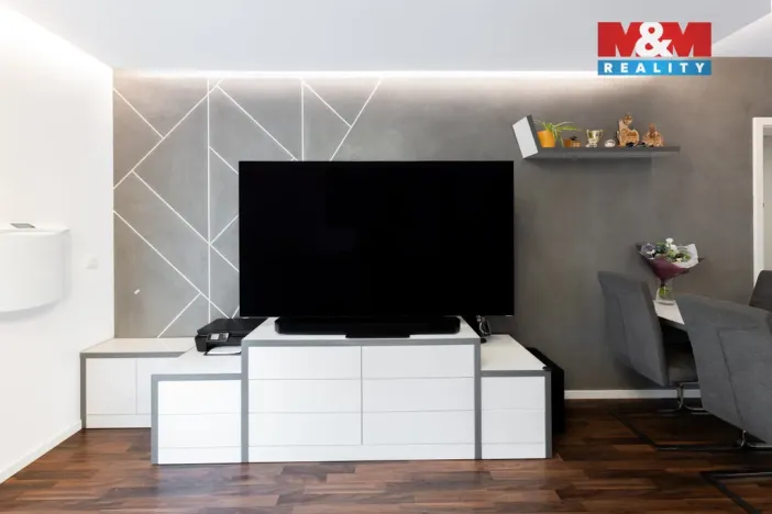 Prodej bytu 3+kk, Praha - Libeň, Novovysočanská, 64 m2