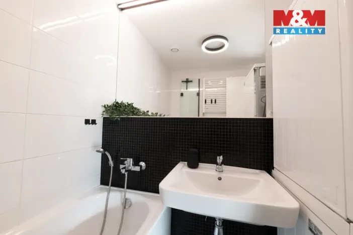 Prodej bytu 3+kk, Praha - Libeň, Novovysočanská, 64 m2