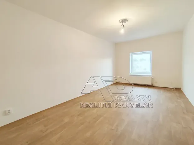 Pronájem bytu 2+kk, České Budějovice, 44 m2