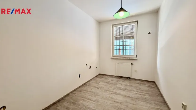 Pronájem kanceláře, Ostrava - Kunčice, Meziveská, 37 m2