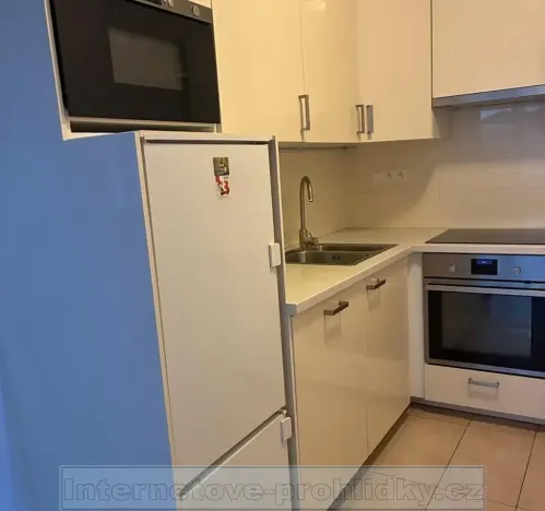 Pronájem bytu 2+kk, Praha - Kyje, Davidovičova, 50 m2