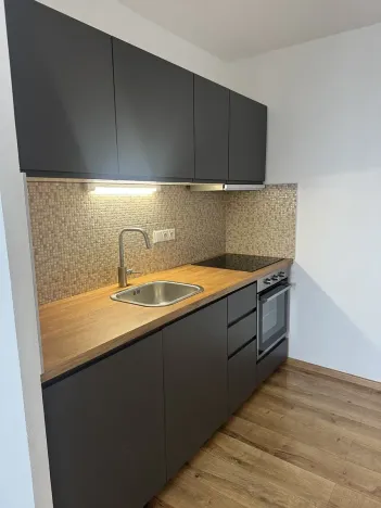 Prodej bytu 2+kk, Praha - Řepy, Španielova, 37 m2