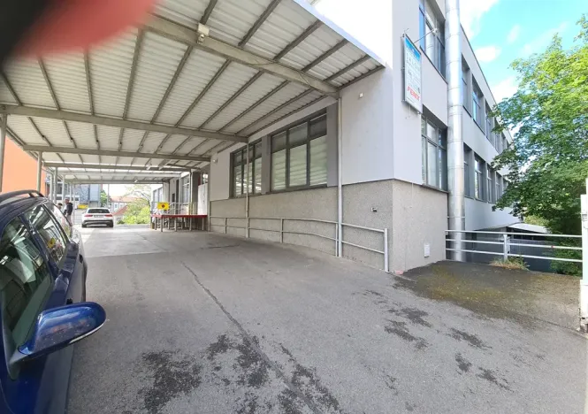 Pronájem obchodního prostoru, Praha - Libeň, Pod bání, 226 m2