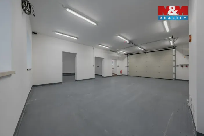 Pronájem skladu, Zubří, U Traktorky, 256 m2