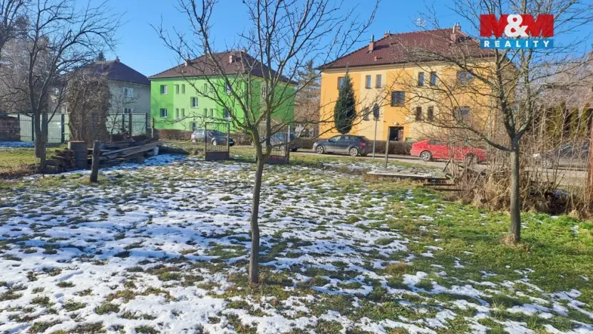 Prodej zahrady, Velká nad Veličkou, 812 m2