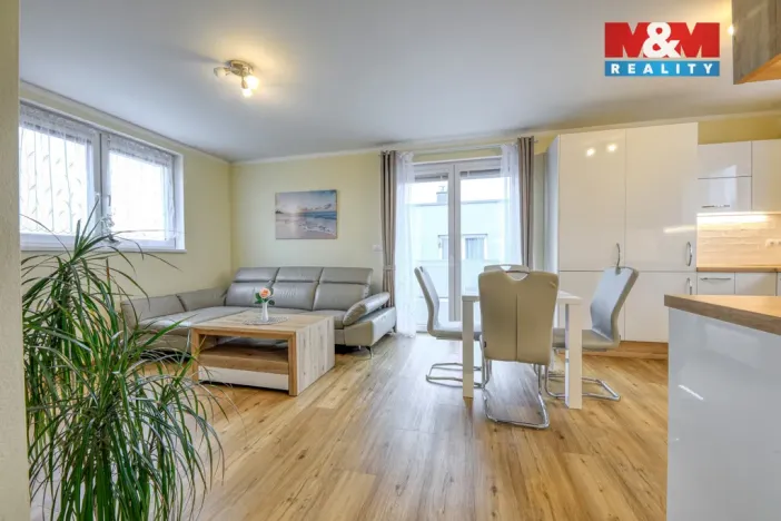 Prodej bytu 4+kk, Vochov, 82 m2