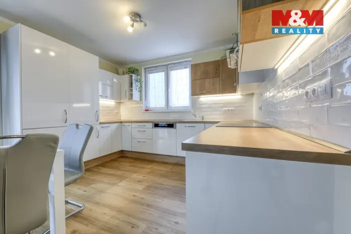 Prodej bytu 4+kk, Vochov, 82 m2