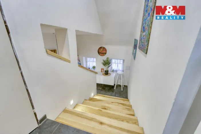 Prodej bytu 4+1, Černošice, Komenského, 109 m2