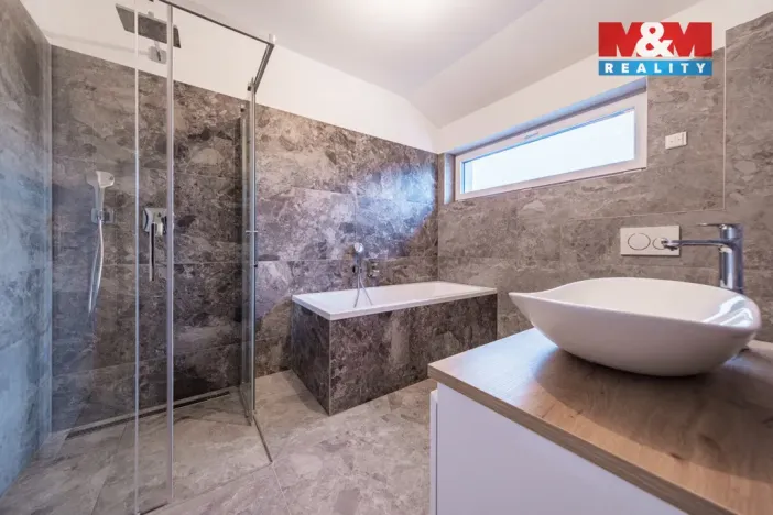 Prodej rodinného domu, Jirny, 276 m2