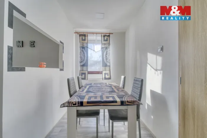 Prodej rodinného domu, Čečovice, 178 m2