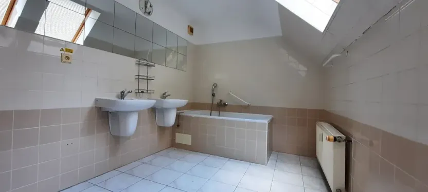 Pronájem bytu 2+1, Karlovy Vary, Moravská, 78 m2