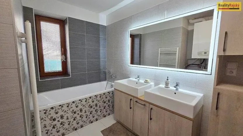 Prodej bytu 4+kk, Mníšek pod Brdy, V Edenu, 84 m2