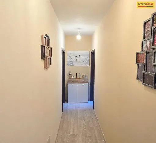 Prodej bytu 4+kk, Mníšek pod Brdy, V Edenu, 84 m2