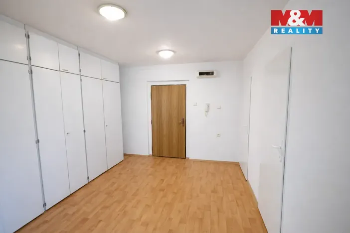 Pronájem bytu 1+1, Kryry, Tovární, 49 m2