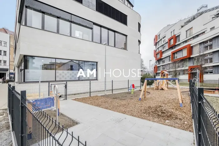 Pronájem bytu 4+kk, Praha - Libeň, Zenklova, 110 m2