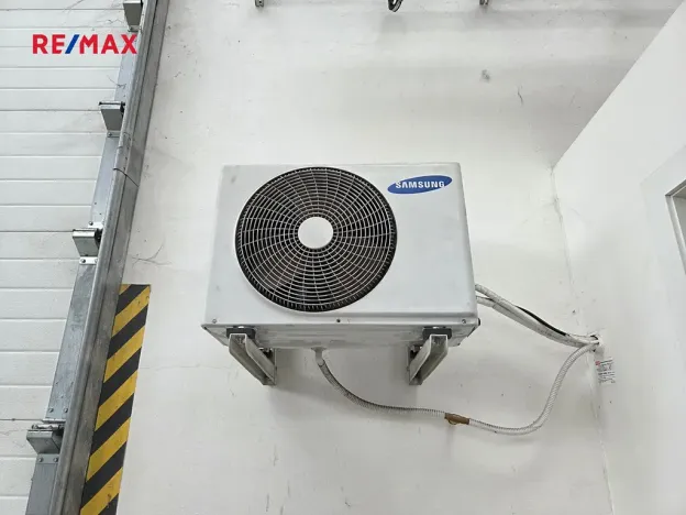 Prodej výrobních prostor, Roudnice nad Labem, Pracnerova, 2250 m2