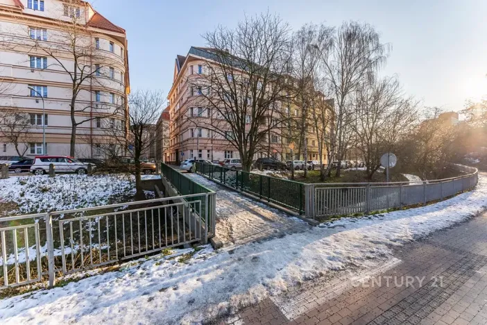 Pronájem bytu 2+kk, Praha - Libeň, Bednářská, 52 m2