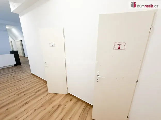 Pronájem kanceláře, Praha - Nové Město, Vodičkova, 141 m2