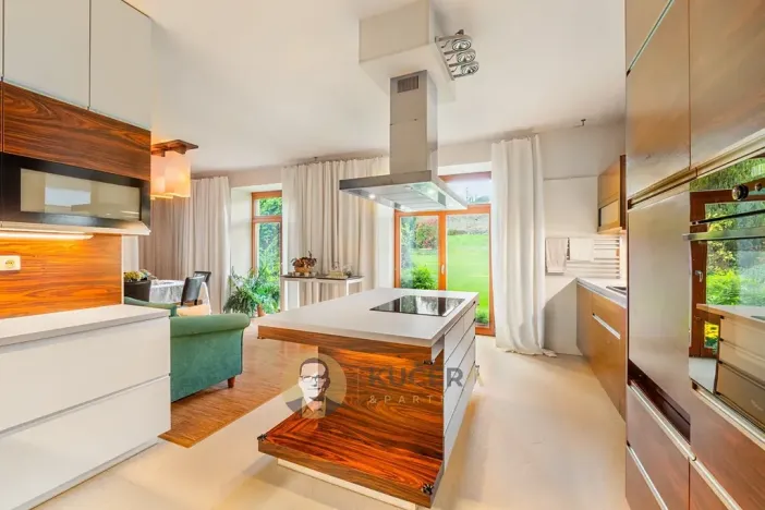 Prodej zemědělské usedlosti, Lichnov, 672 m2