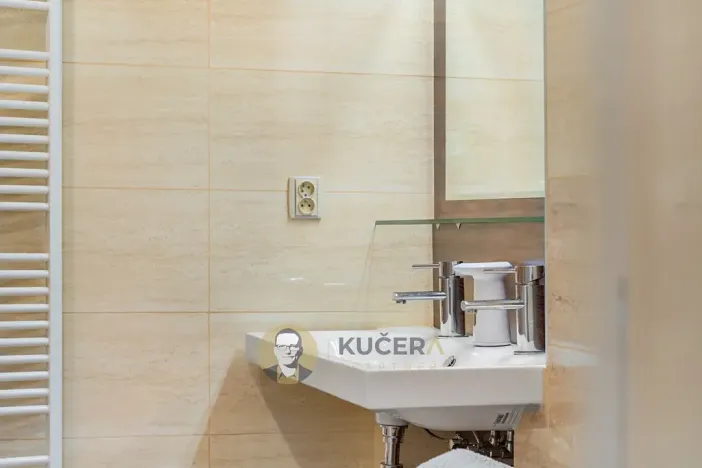 Prodej zemědělské usedlosti, Lichnov, 672 m2