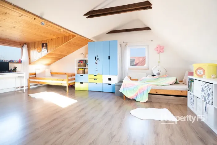 Prodej rodinného domu, Veleň, 141 m2