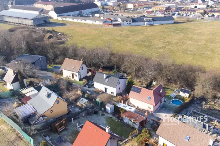 Prodej rodinného domu, Veleň, 141 m2