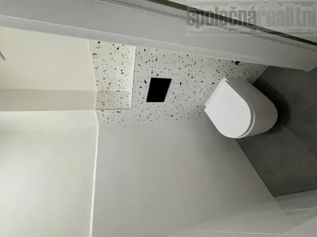 Pronájem bytu 1+kk, Praha - Vinohrady, Slezská, 30 m2