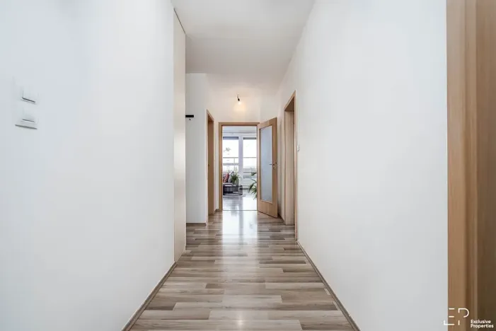 Pronájem bytu 4+kk, Praha - Vysočany, Pod Harfou, 82 m2