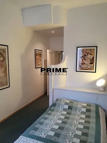 Pronájem bytu 3+1, Praha - Nové Město, Odborů, 87 m2