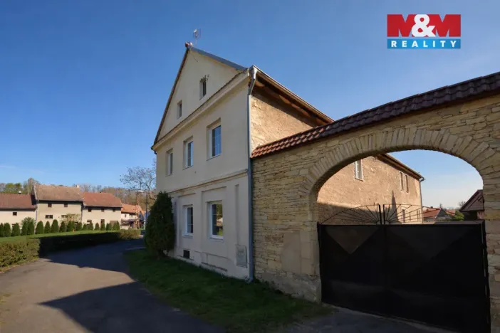 Prodej bytu 5+1, Polepy, 200 m2