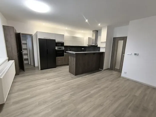 Pronájem bytu 3+kk, Hradec Králové, Vocelova, 93 m2