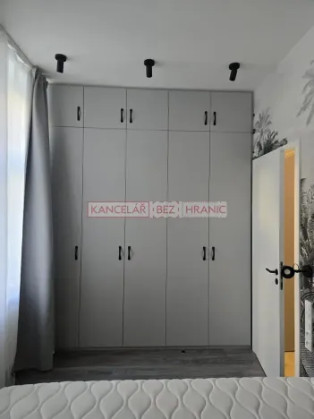 Pronájem bytu 2+kk, Praha - Žižkov, Blahníkova, 51 m2