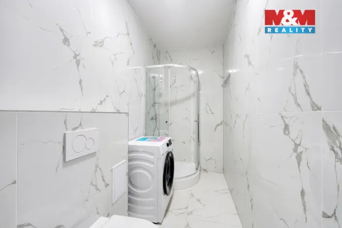 Pronájem bytu 1+1, Plzeň - Jižní Předměstí, Husova, 35 m2