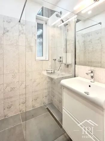 Pronájem bytu 2+1, Děčín, Liliová, 56 m2