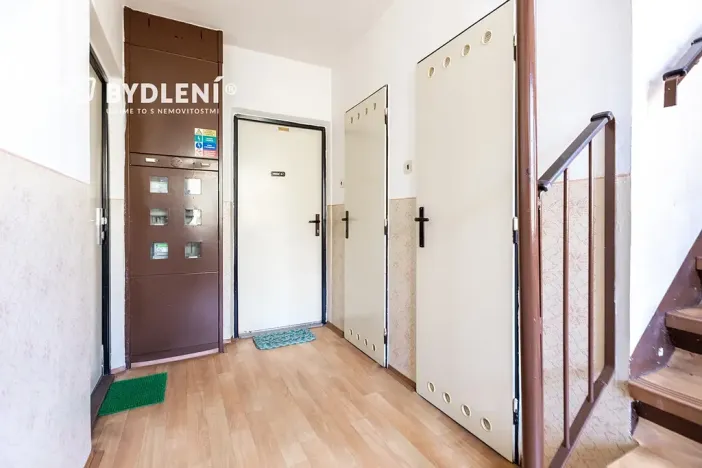 Prodej bytu 1+1, Hrob, Rybniční, 27 m2