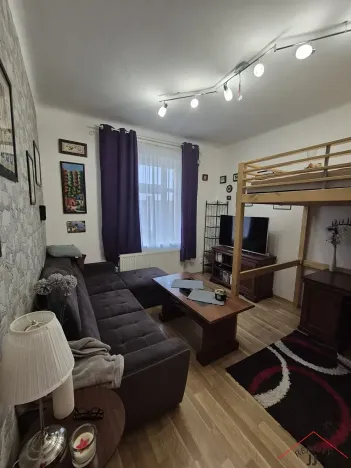 Prodej bytu 2+kk, Praha - Libeň, Zenklova, 31 m2